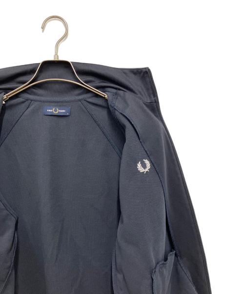 FRED PERRY（フレッドペリー）FRED PERRY (フレッドペリー) トラックジャケット ネイビー×ホワイト サイズ:Mの古着・服飾アイテム