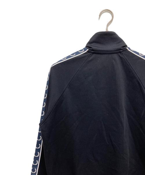 FRED PERRY（フレッドペリー）FRED PERRY (フレッドペリー) トラックジャケット ネイビー×ホワイト サイズ:Mの古着・服飾アイテム