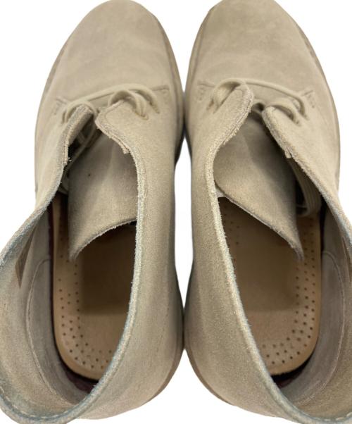 CLARKS（クラークス）CLARKS (クラークス) デザートブーツ ベージュ サイズ:25cmの古着・服飾アイテム