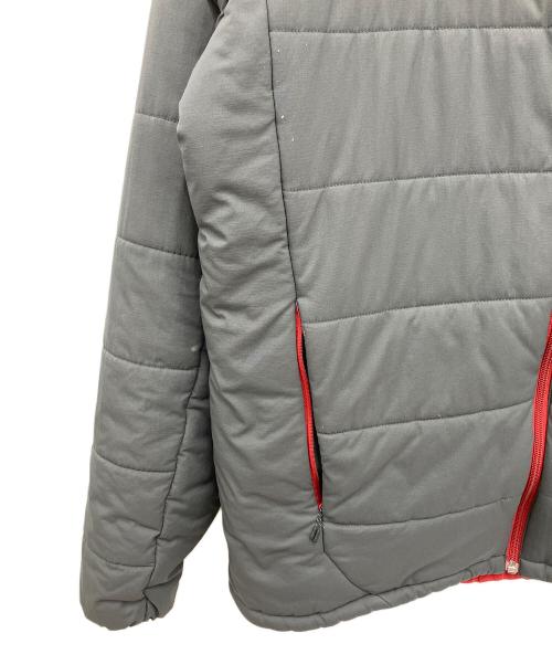 THE NORTH FACE（ザ ノース フェイス）THE NORTH FACE (ザ ノース フェイス) リバーシブルエニータイムインサレーテッドフーディ グレー×レッド サイズ:XLの古着・服飾アイテム