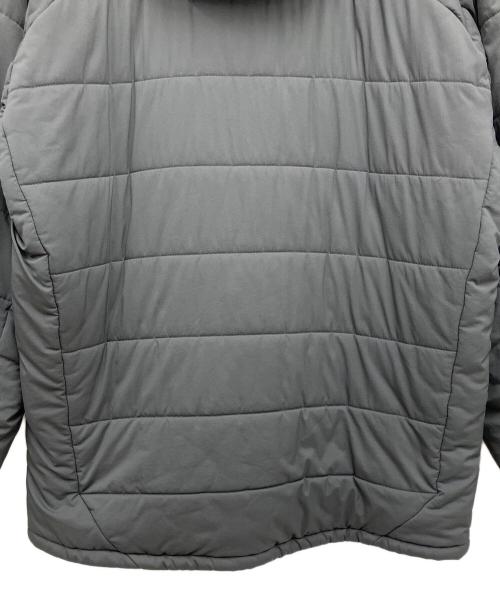 THE NORTH FACE（ザ ノース フェイス）THE NORTH FACE (ザ ノース フェイス) リバーシブルエニータイムインサレーテッドフーディ グレー×レッド サイズ:XLの古着・服飾アイテム
