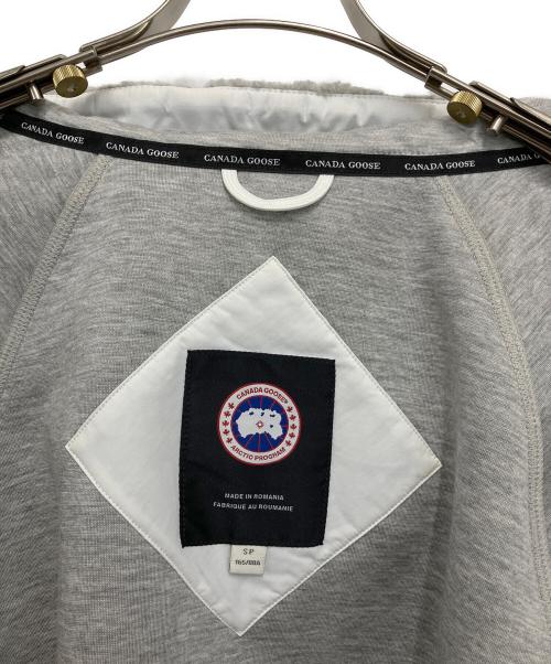 CANADA GOOSE（カナダグース）CANADA GOOSE (カナダグース) Simcoe Fleece Hoody ライトグレー×ホワイト サイズ:Sの古着・服飾アイテム