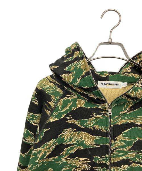 A BATHING APE（アベイシングエイプ）A BATHING APE (アベイシングエイプ) ジップパーカー グリーン×ブラック サイズ:Lの古着・服飾アイテム