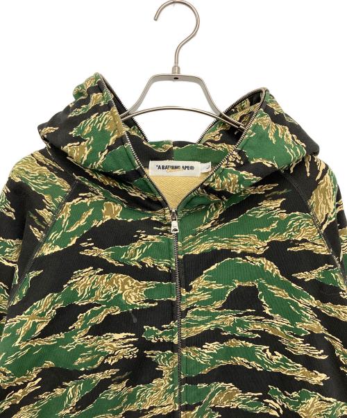 A BATHING APE（アベイシングエイプ）A BATHING APE (アベイシングエイプ) ジップパーカー グリーン×ブラック サイズ:Lの古着・服飾アイテム