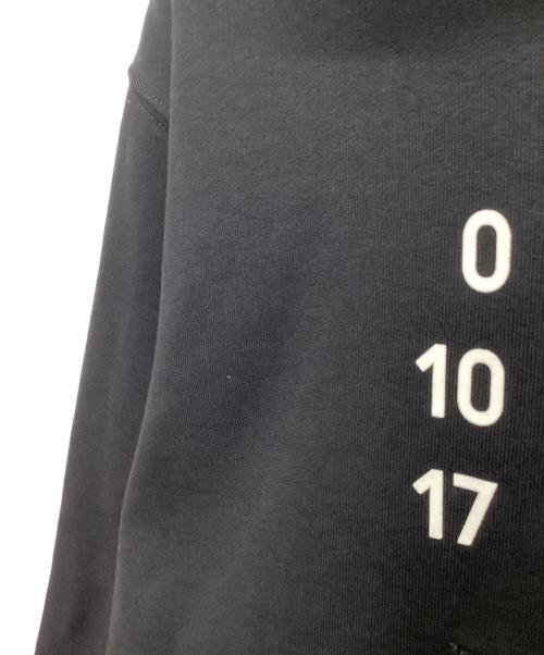 MM6 Maison Margiela（エムエムシックスメゾンマルジェラ）MM6 Maison Margiela (エムエムシックスメゾンマルジェラ) ハーフジップフーディ ブラック サイズ:Mの古着・服飾アイテム