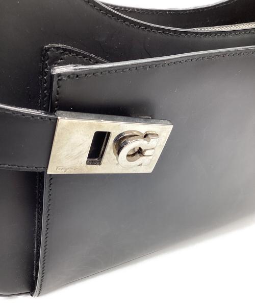 Salvatore Ferragamo（サルヴァトーレ フェラガモ）Salvatore Ferragamo (サルヴァトーレ フェラガモ) ワンショルダーバッグ ブラックの古着・服飾アイテム