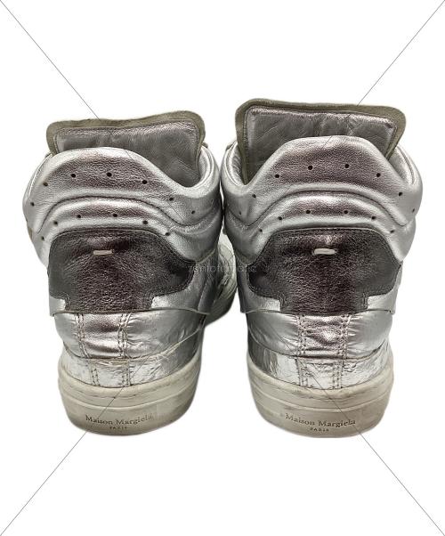 Maison Margiela（メゾンマルジェラ）Maison Margiela (メゾンマルジェラ) ハイカットスニーカー シルバー サイズ:44の古着・服飾アイテム