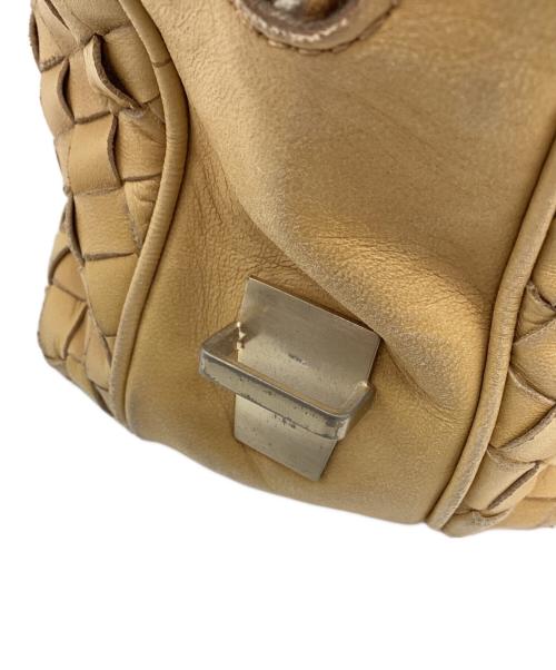 BOTTEGA VENETA（ボッテガベネタ）BOTTEGA VENETA (ボッテガベネタ) ショルダーバッグ　イントレチャート ブラウンの古着・服飾アイテム