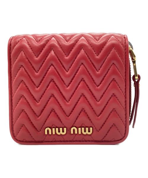 MIU MIU（ミュウミュウ）MIU MIU (ミュウミュウ) コンパクトウォレット レッドの古着・服飾アイテム
