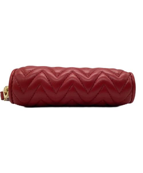 MIU MIU（ミュウミュウ）MIU MIU (ミュウミュウ) コンパクトウォレット レッドの古着・服飾アイテム