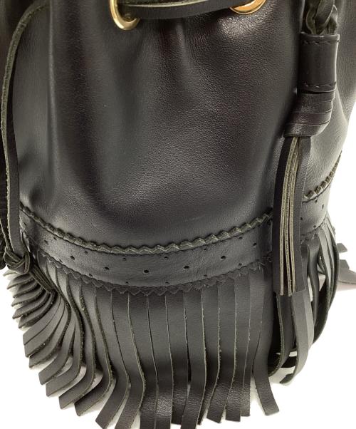 J&M DAVIDSON（ジェイ＆エム デヴィッドソン）J&M DAVIDSON (ジェイ＆エム デヴィッドソン) フリンジショルダーバッグ ブラックの古着・服飾アイテム