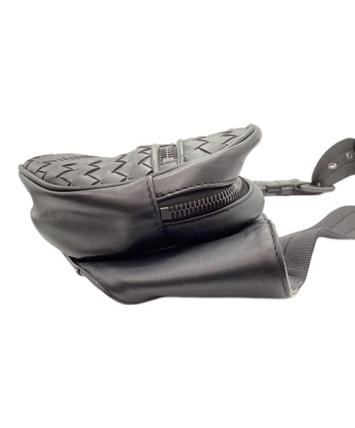 BOTTEGA VENETA（ボッテガベネタ）BOTTEGA VENETA (ボッテガベネタ) イントレチャートウエストバッグ ブラックの古着・服飾アイテム