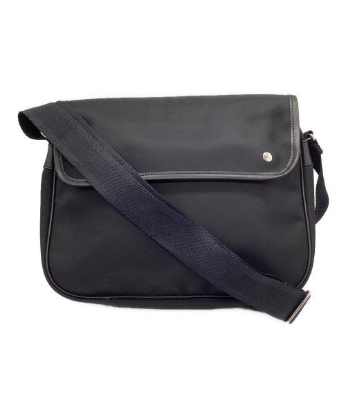 MARGARET HOWELL（マーガレットハウエル）MARGARET HOWELL (マーガレットハウエル) フラップショルダーバッグ ブラックの古着・服飾アイテム