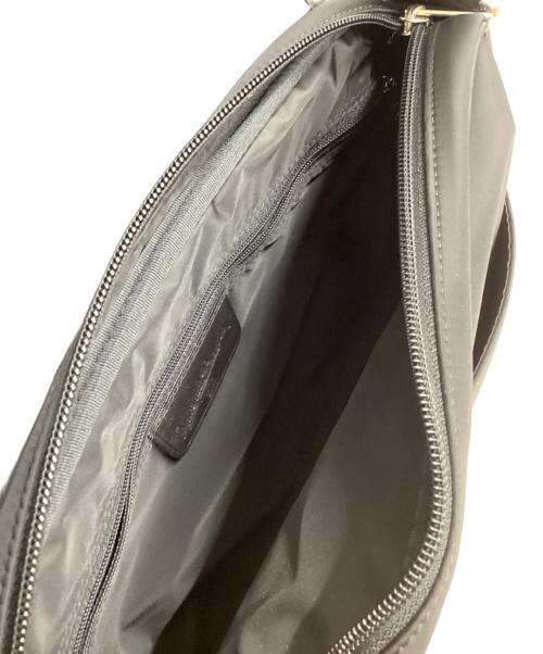 MARGARET HOWELL（マーガレットハウエル）MARGARET HOWELL (マーガレットハウエル) フラップショルダーバッグ ブラックの古着・服飾アイテム