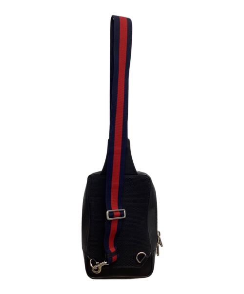 GUCCI（グッチ）GUCCI (グッチ) ボディーバッグ ブラックの古着・服飾アイテム