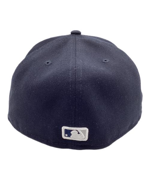 SUPREME（シュプリーム）Supreme (シュプリーム) New Era (ニューエラ) キャップ ネイビーの古着・服飾アイテム