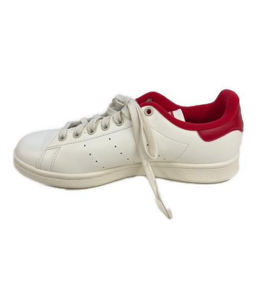 adidas（アディダス）adidas (アディダス) STAN SMITH ホワイト×レッド サイズ:26の古着・服飾アイテム