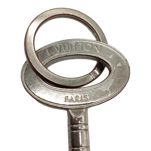 LOUIS VUITTON（ルイ ヴィトン）LOUIS VUITTON (ルイ ヴィトン) ポルト・クレ トラベル キー シルバーの古着・服飾アイテム