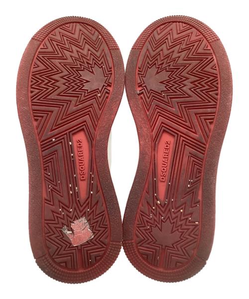 DSQUARED2（ディースクエアード）DSQUARED2 (ディースクエアード) スニーカー ホワイト×レッド サイズ:40の古着・服飾アイテム