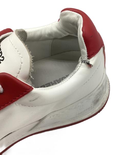 DSQUARED2（ディースクエアード）DSQUARED2 (ディースクエアード) スニーカー ホワイト×レッド サイズ:40の古着・服飾アイテム