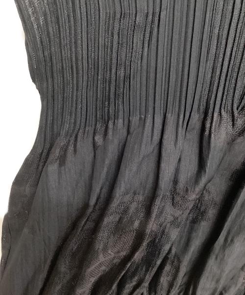 ISSEY MIYAKE FETE（イッセイミヤケフェット）ISSEY MIYAKE FETE (イッセイミヤケフェット) 半袖ブラウス ブラック サイズ:2の古着・服飾アイテム