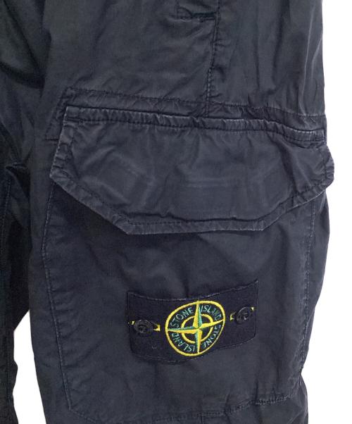 STONE ISLAND（ストーンアイランド）STONE ISLAND (ストーンアイランド) コットンポプリンストレッチシャーリングテーパードカーゴパンツ ブラック サイズ:76cm (W30)の古着・服飾アイテム