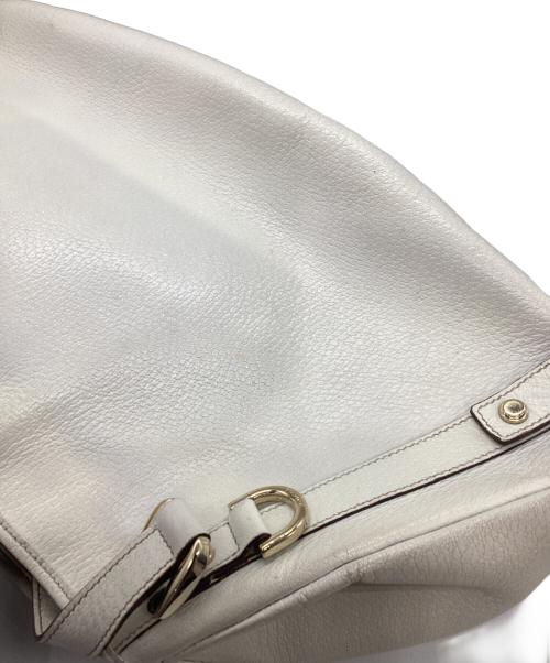 GUCCI（グッチ）GUCCI (グッチ) ショルダーバッグ ホワイトの古着・服飾アイテム