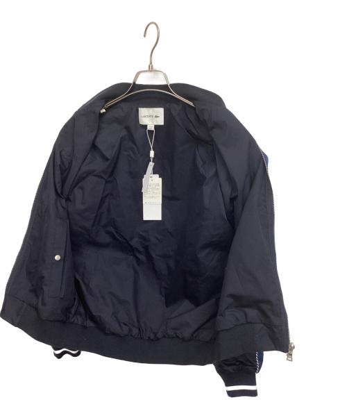LACOSTE（ラコステ）LACOSTE (ラコステ) リバーシブルブルゾン ブルー×ネイビー サイズ:46 未使用品の古着・服飾アイテム
