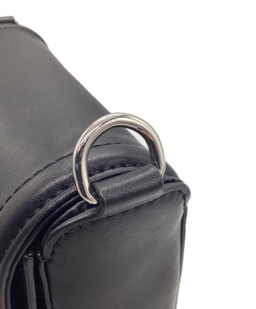 MARC JACOBS（マークジェイコブズ）MARC JACOBS (マークジェイコブズ) ショルダーバッグ ブラックの古着・服飾アイテム