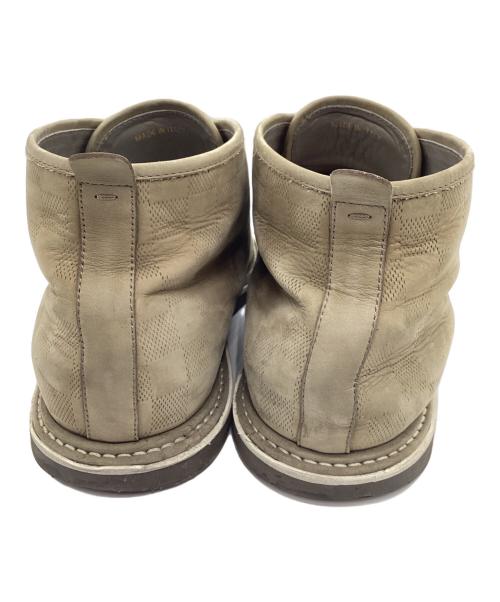 LOUIS VUITTON（ルイ ヴィトン）LOUIS VUITTON (ルイ ヴィトン) チャッカーブーツ ベージュ サイズ:8の古着・服飾アイテム