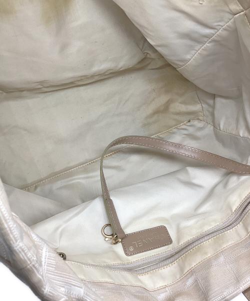 CHANEL（シャネル）CHANEL (シャネル) ニュートラベルライン ベージュの古着・服飾アイテム