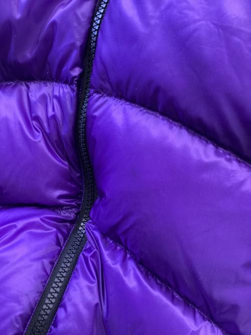 THE NORTH FACE（ザ ノース フェイス）THE NORTH FACE (ザ ノース フェイス) ダウンジャケット パープル サイズ:Mの古着・服飾アイテム