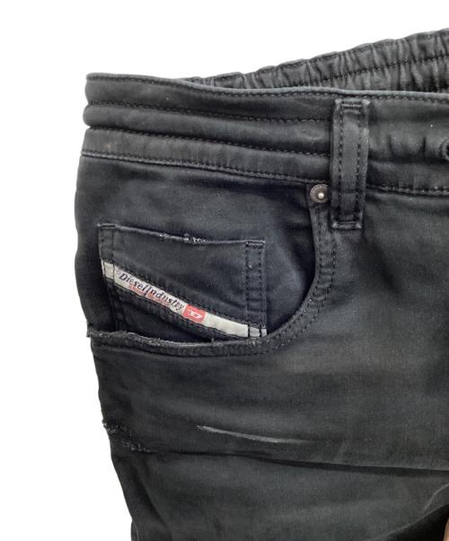 DIESEL（ディーゼル）DIESEL (ディーゼル) ダメージ加工デニムパンツ ブラック サイズ:81cm (W32)の古着・服飾アイテム