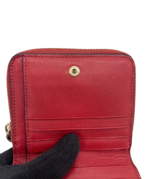 VALENTINO GARAVANI（ヴァレンティノ・ガラヴァーニ）VALENTINO GARAVANI (ヴァレンティノ・ガラヴァーニ) スタッズコンパクトウォレット レッドの古着・服飾アイテム