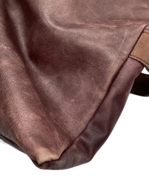 MIHARA YASUHIRO（ミハラヤスヒロ）MIHARA YASUHIRO (ミハラヤスヒロ) レザーボストンバッグ ブラウンの古着・服飾アイテム