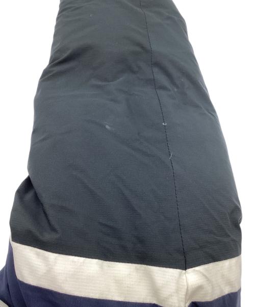 HELLY HANSEN（ヘリーハンセン）HELLY HANSEN (ヘリーハンセン) ダウンジャケット ブラック×ホワイト サイズ:Sの古着・服飾アイテム