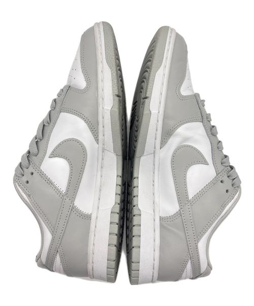 NIKE（ナイキ）NIKE (ナイキ) スニーカー グレー×ホワイト サイズ:28cmの古着・服飾アイテム