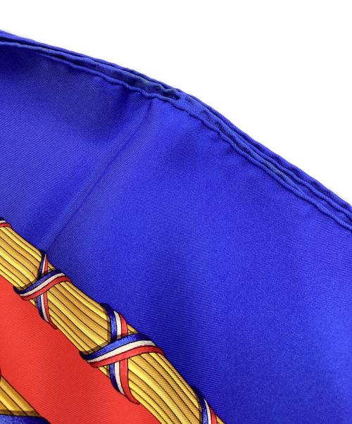 HERMES（エルメス）HERMES (エルメス) シルクスカーフ ブルー×レッドの古着・服飾アイテム