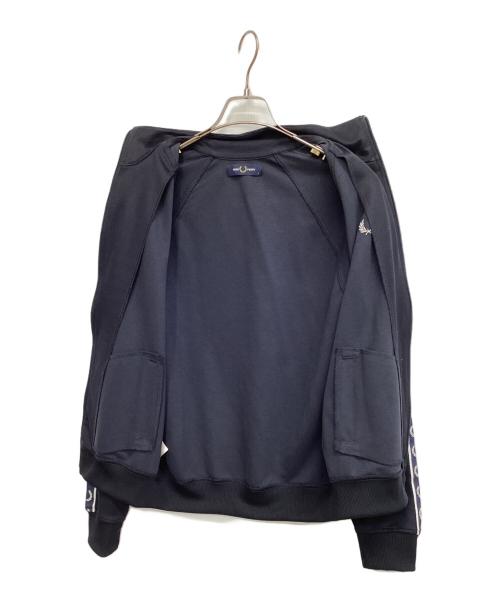 FRED PERRY（フレッドペリー）FRED PERRY (フレッドペリー) トラックジャケット ネイビー×ブラック サイズ:Sの古着・服飾アイテム
