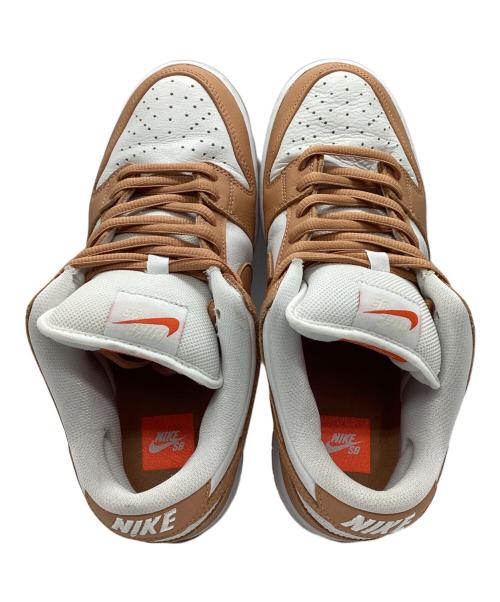 NIKE（ナイキ）NIKE (ナイキ) ローカットスニーカー SB DUNK LOW ISO オレンジ×ホワイト サイズ:27の古着・服飾アイテム