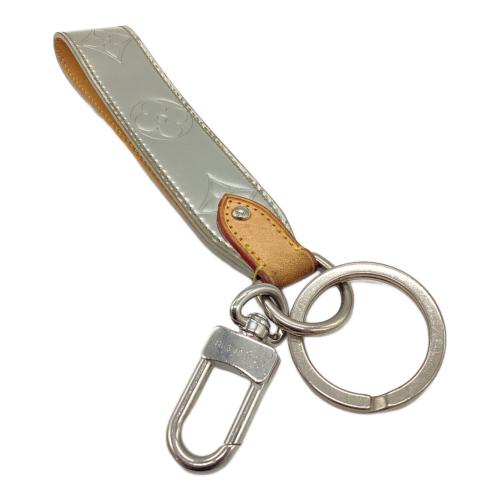 LOUIS VUITTON（ルイ ヴィトン）LOUIS VUITTON (ルイ ヴィトン) ドラゴンヌ・LVミラー・ミラー シルバーの古着・服飾アイテム