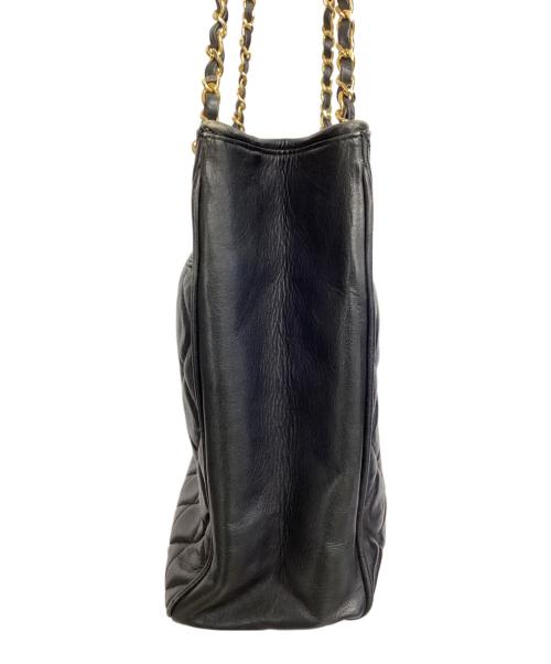 CHANEL（シャネル）CHANEL (シャネル) チェーンショルダーバッグ ブラックの古着・服飾アイテム