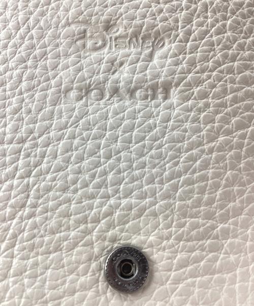 COACH（コーチ）COACH (コーチ) Disney (ディズニー) ショルダーバッグ アイボリーの古着・服飾アイテム