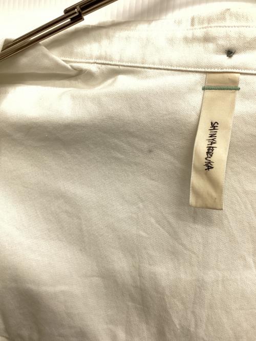 SHINYA KOZUKA（シンヤコズカ）SHINYA KOZUKA (シンヤコズカ) 長袖シャツ ホワイト サイズ:ＸＬの古着・服飾アイテム
