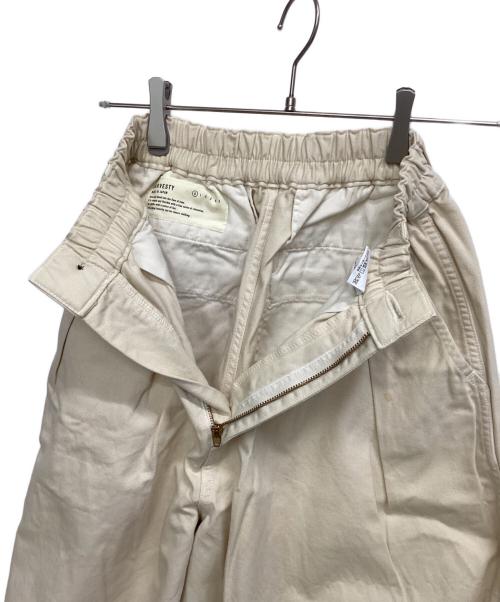 HARVEST（ハーヴェスト）HARVEST (ハーヴェスト) チノクロスサーカスパンツ ベージュの古着・服飾アイテム