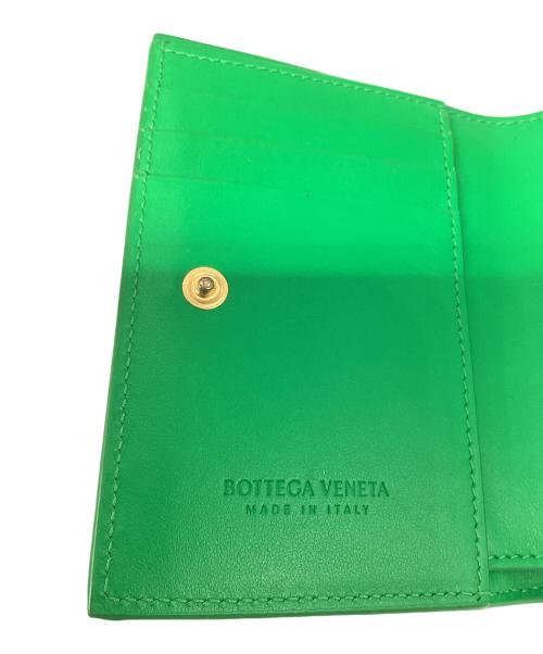 BOTTEGA VENETA（ボッテガベネタ）BOTTEGA VENETA (ボッテガベネタ) カセット 2つ折り財布 グリーンの古着・服飾アイテム