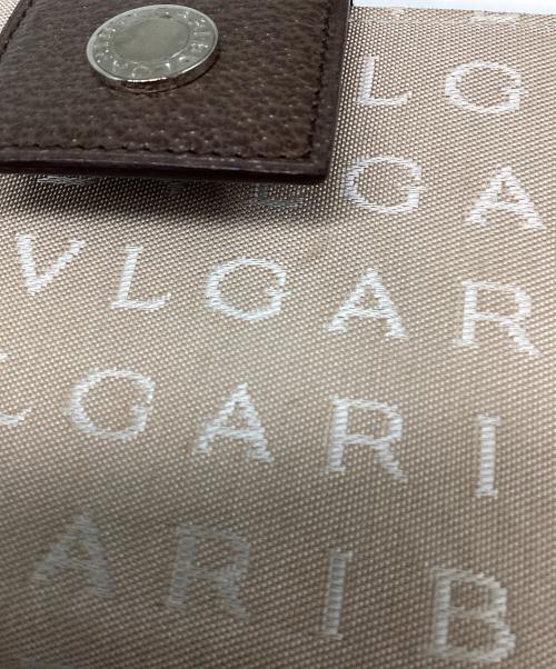 BVLGARI（ブルガリ）BVLGARI (ブルガリ) ロゴマニア　2つ折り財布 ベージュの古着・服飾アイテム