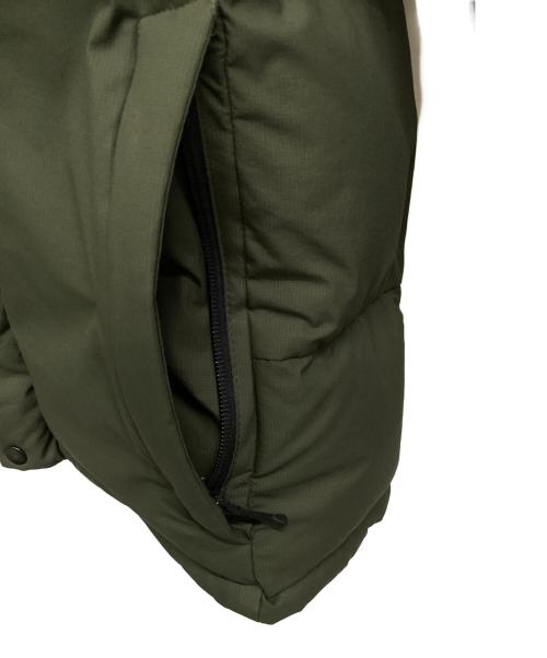 THE NORTH FACE（ザ ノース フェイス）THE NORTH FACE (ザ ノース フェイス) ダウンジャケット カーキ×ブラック サイズ:Ｌの古着・服飾アイテム