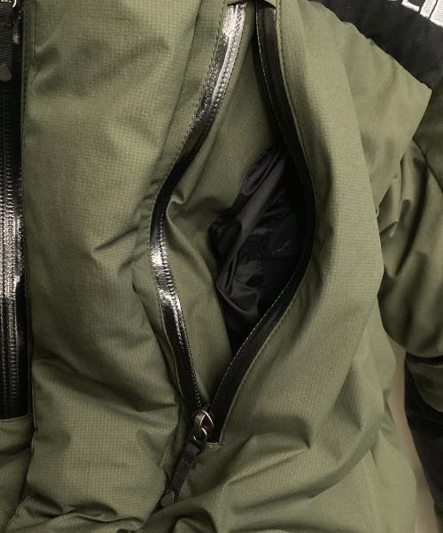 THE NORTH FACE（ザ ノース フェイス）THE NORTH FACE (ザ ノース フェイス) ダウンジャケット カーキ×ブラック サイズ:Ｌの古着・服飾アイテム