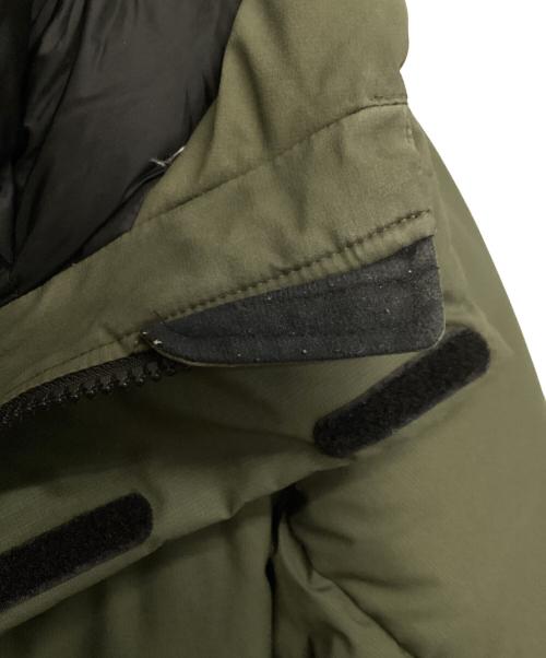 THE NORTH FACE（ザ ノース フェイス）THE NORTH FACE (ザ ノース フェイス) ダウンジャケット カーキ×ブラック サイズ:Ｌの古着・服飾アイテム